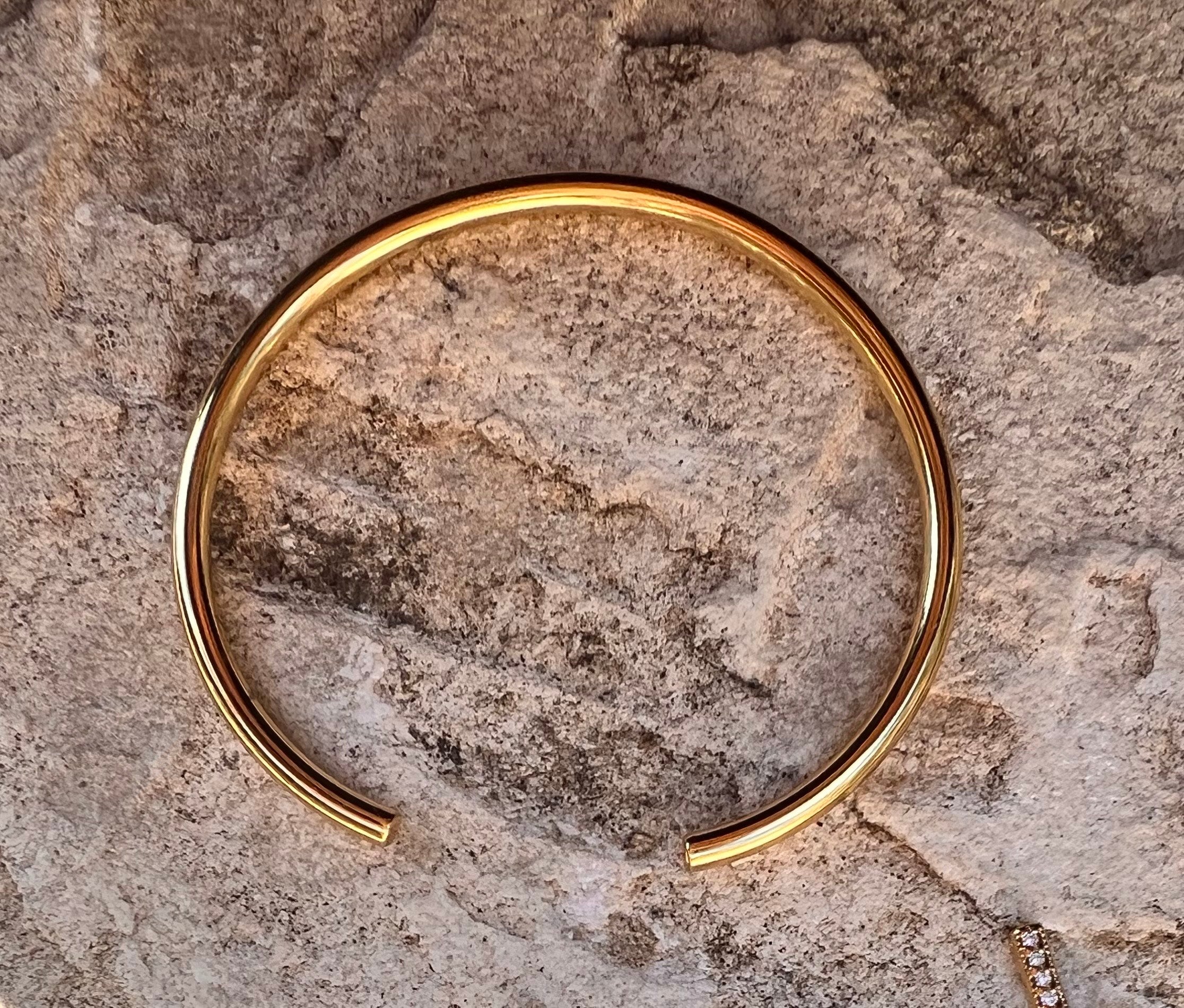 Covenant Circle - Gold Cuff Bangle