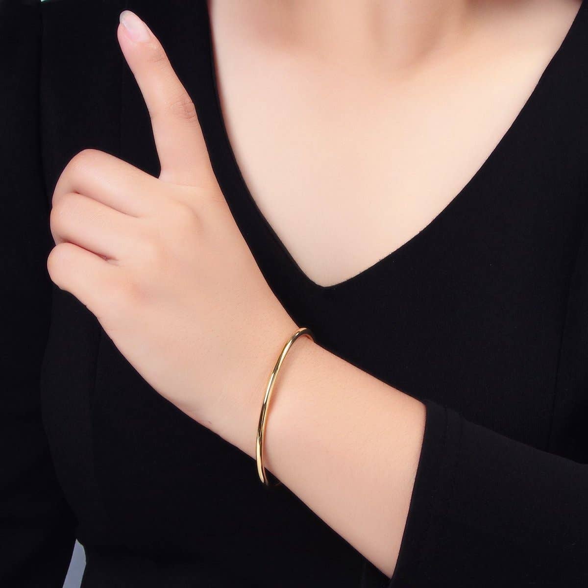 Covenant Circle - Gold Cuff Bangle